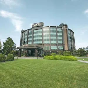 Hotel Fly, Bakú
