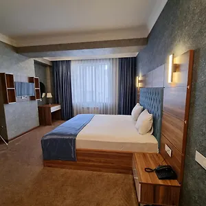 4* Отель Royal Sapphire